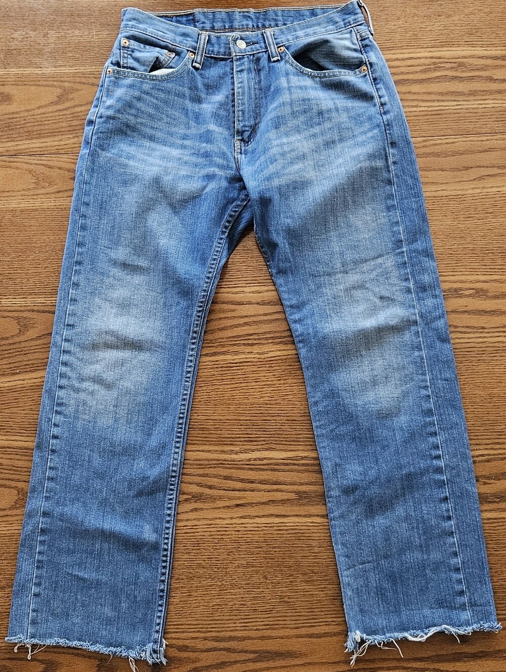 Levi’s 505 Size 32 Altered To 28 Inseam Raw Hem Crop 100% Cotton